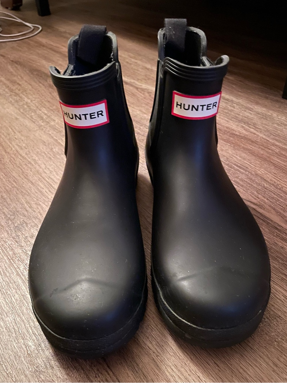 Hunter Black Short Chelsea Rain Boots with Pink-Outlined Logo